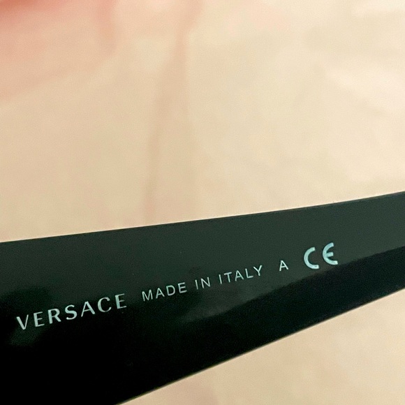 Mens Versace Grey Lenses. Silver hardware. - Picture 5 of 9